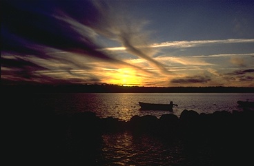 Sonnenuntergang über dem Bolmen, Schweden