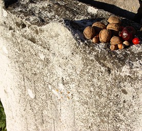 Zingsheim 3 - Stein mit Opfergaben
